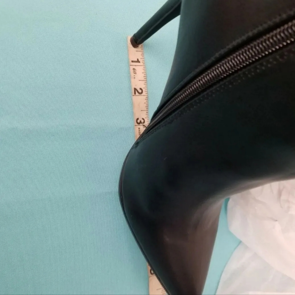 Black women's boots, high heels, various sizes synthetic leather upper - Picture 9 of 12